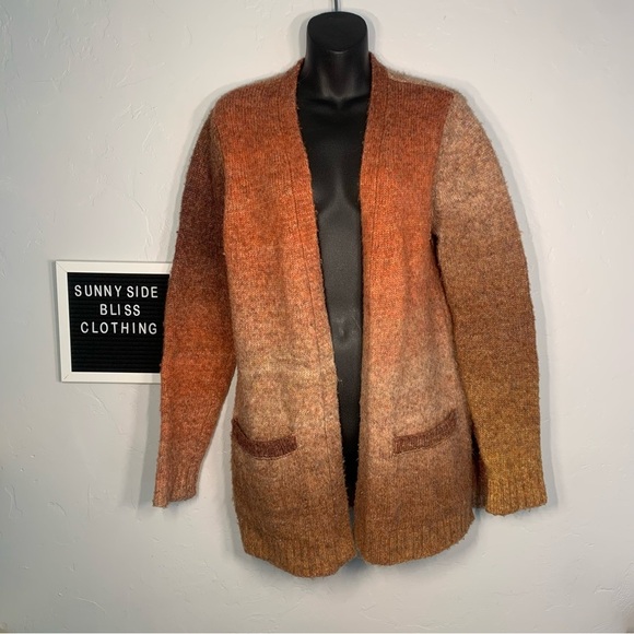Sweaters - Retrelogy Orange & Cream Knit Cardigan Sweater W/ Pockets Size Small